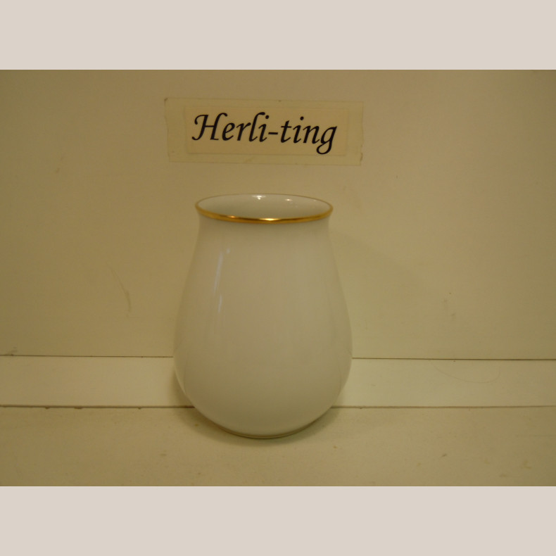 681/202 Vase H: 13 cm 1.sort.