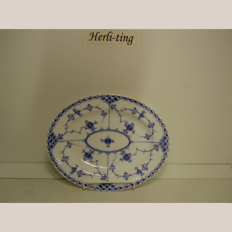 531 Oval fad 26x20 cm 1.sort.