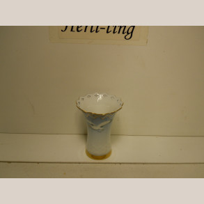 673 Vase m.gennembrudt kant H 7 x d 5,5 cm