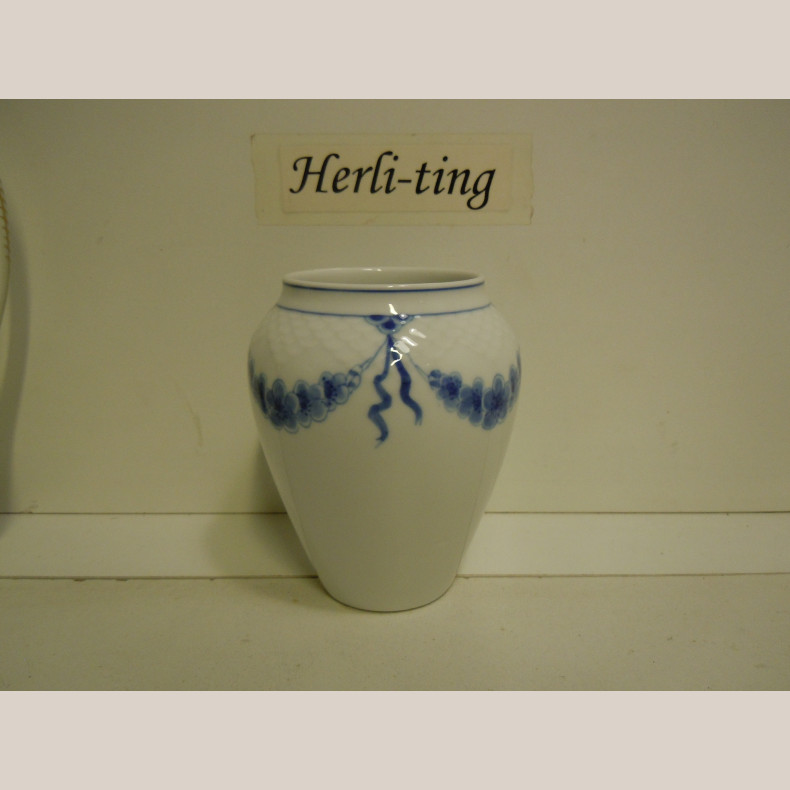 681/202 Vase H: 13 cm