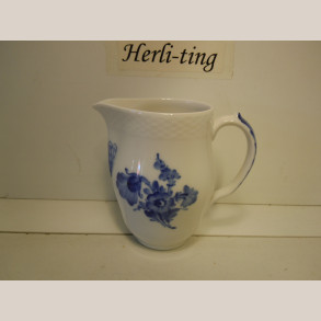 8226 M�lk/Vandkande H:13 cm 2.s.